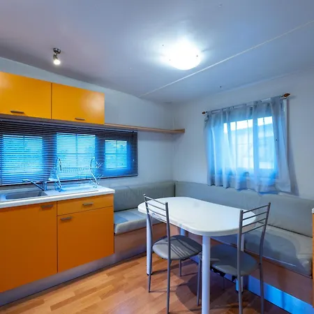 Village Orsa Minore 캠프장 캄포 디 조베
