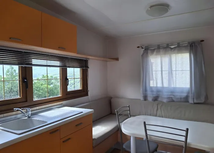 Κάμπινγκ Village Orsa Minore Campo di Giove